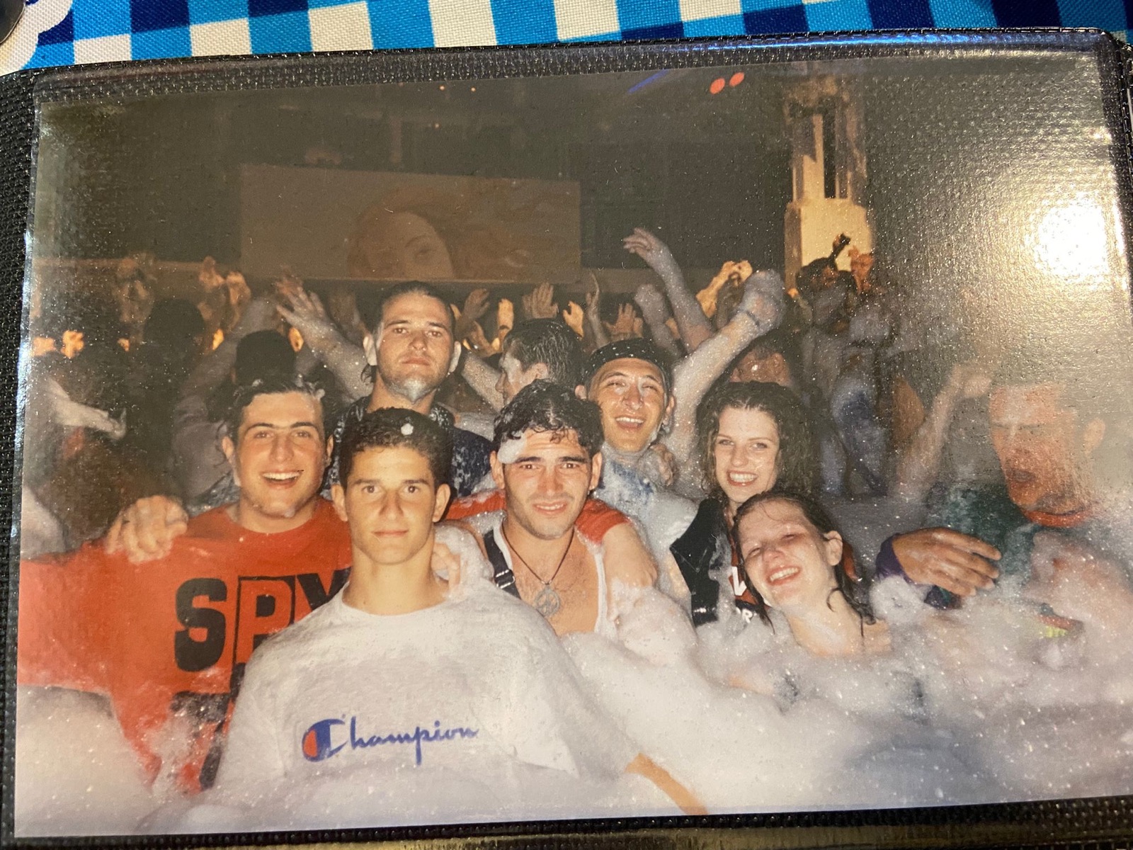 Marco e amici durante una serata